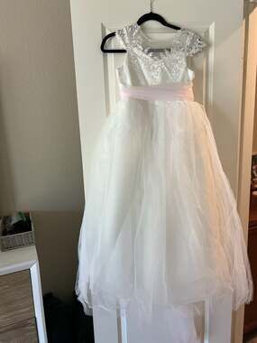 JJ's House Lace Tulle Ball-Gown Flower Girl Dress with Sash